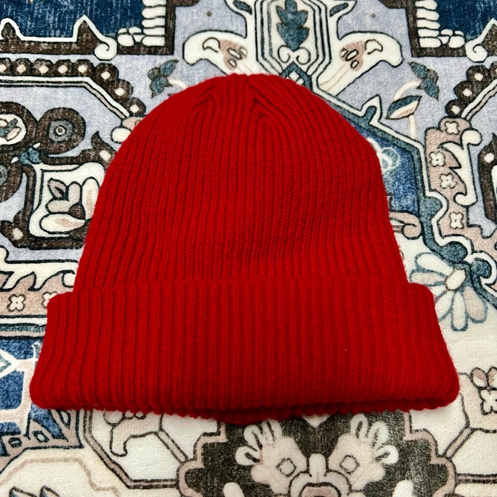 Canada Goose Toque - Picture 4 of 4